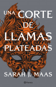 UNA CORTE DE LLAMAS PLATEADAS